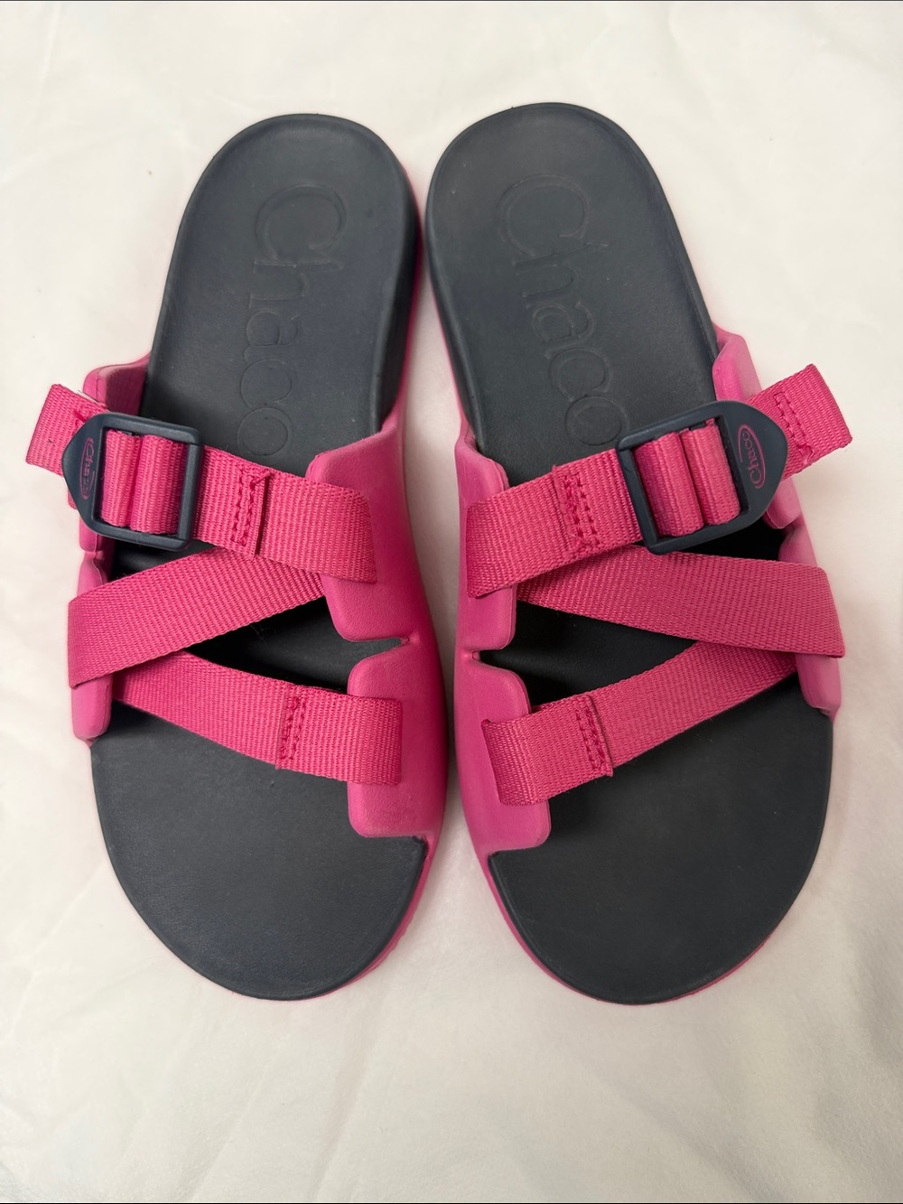 Chaco kids Jr Hot Pink Slide Sandals with Black Footbed